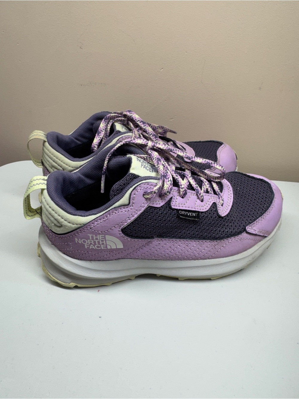 The North Face Kids Fastpack Hiker Waterproof Kids Hiking Shoes size 2